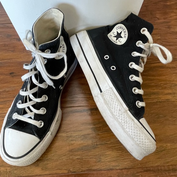 Converse Shoes - Converse Black Platform High Top Sneakers - Size 7.5 Women’s
